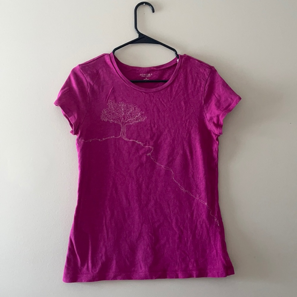 Magenta T-shirt